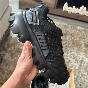 Men's Black Athletic Shoes
